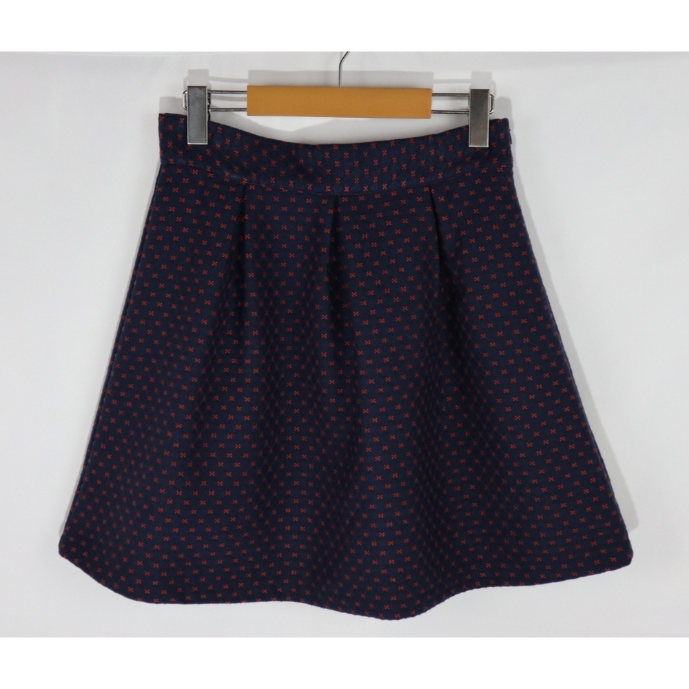 Kling Pleated Skirt